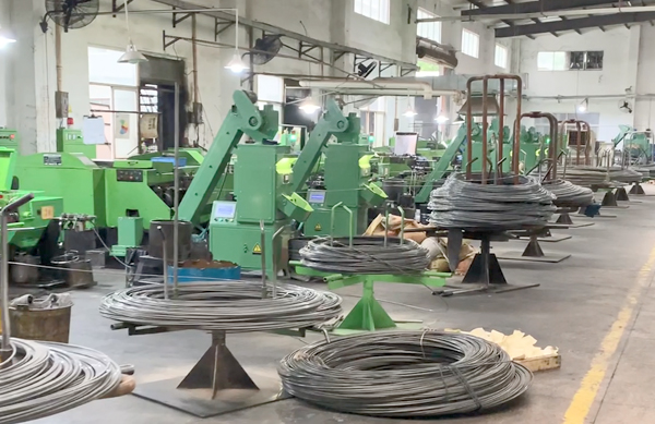 陽(yáng)昶精密制造螺母車間